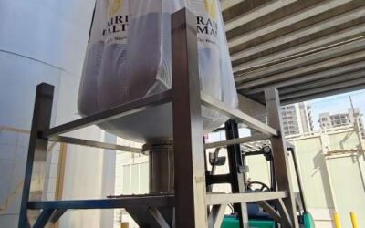 Descargadora de supersacos de media estructura